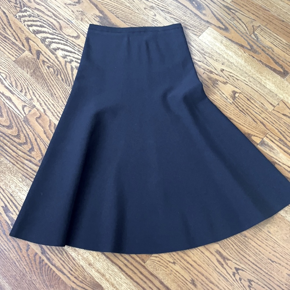 Never worn Reiss skirt - heavy knit material